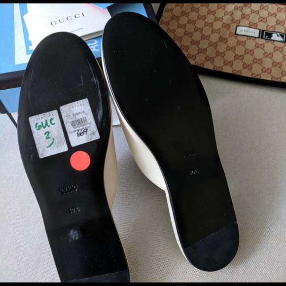 GUCCI Ivory Gold New York Yankees slides mules - Picture 6 of 7